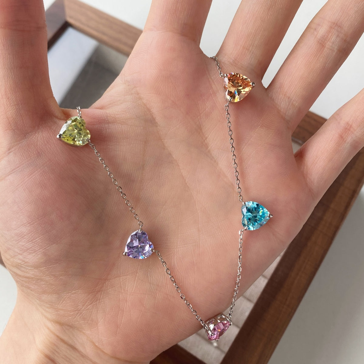 [HOT] Collier scintillant en forme de cœur coloré