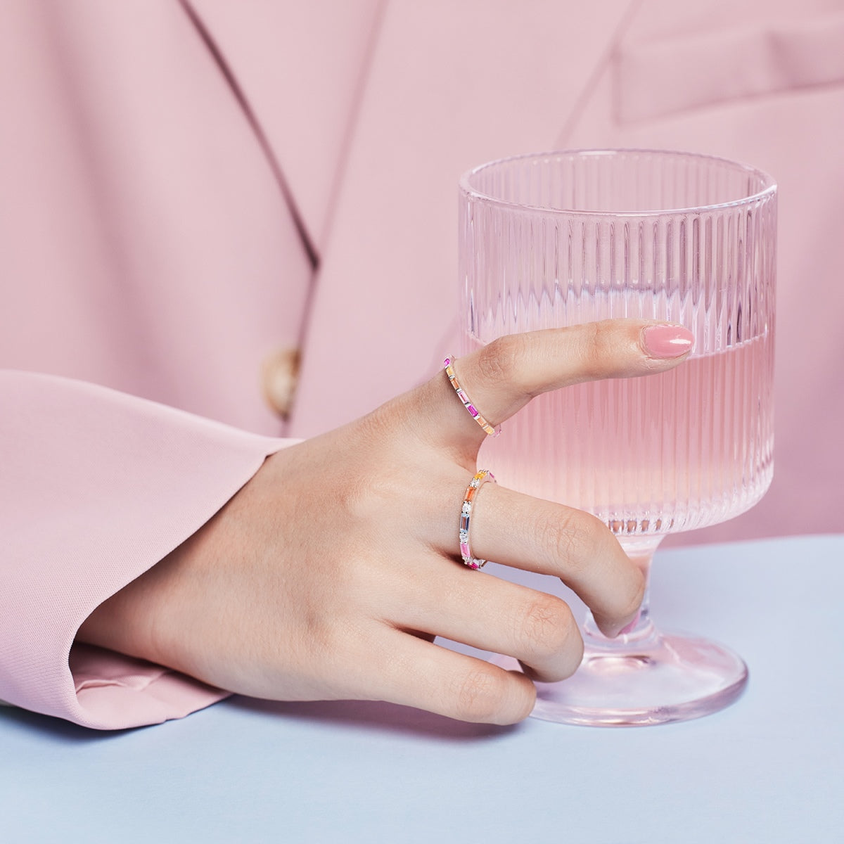 [HOT] Bague quotidienne élégante à taille radieuse Lively In Shades