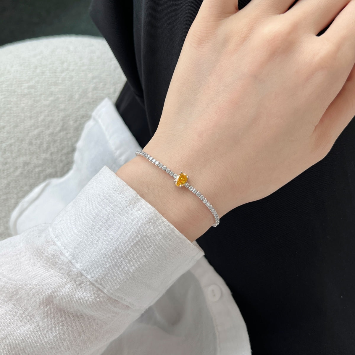 [HOT] Bracelet quotidien exquis taille ovale de 0,75 carat