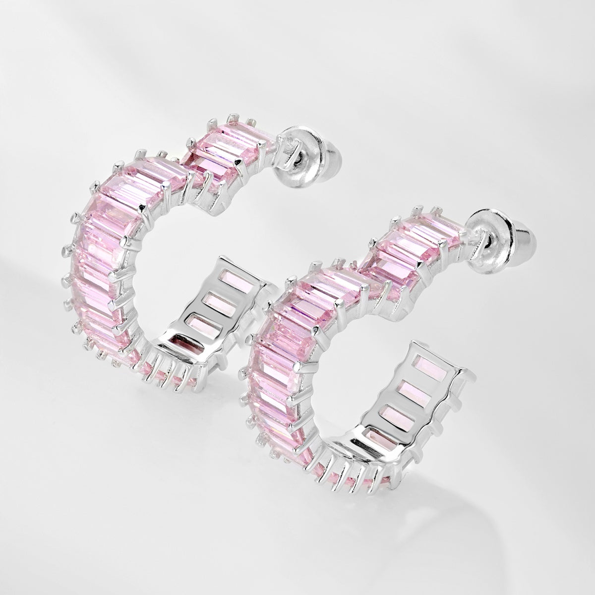 [HOT]Boucles d'oreilles découpées en forme de cœur rayonnant