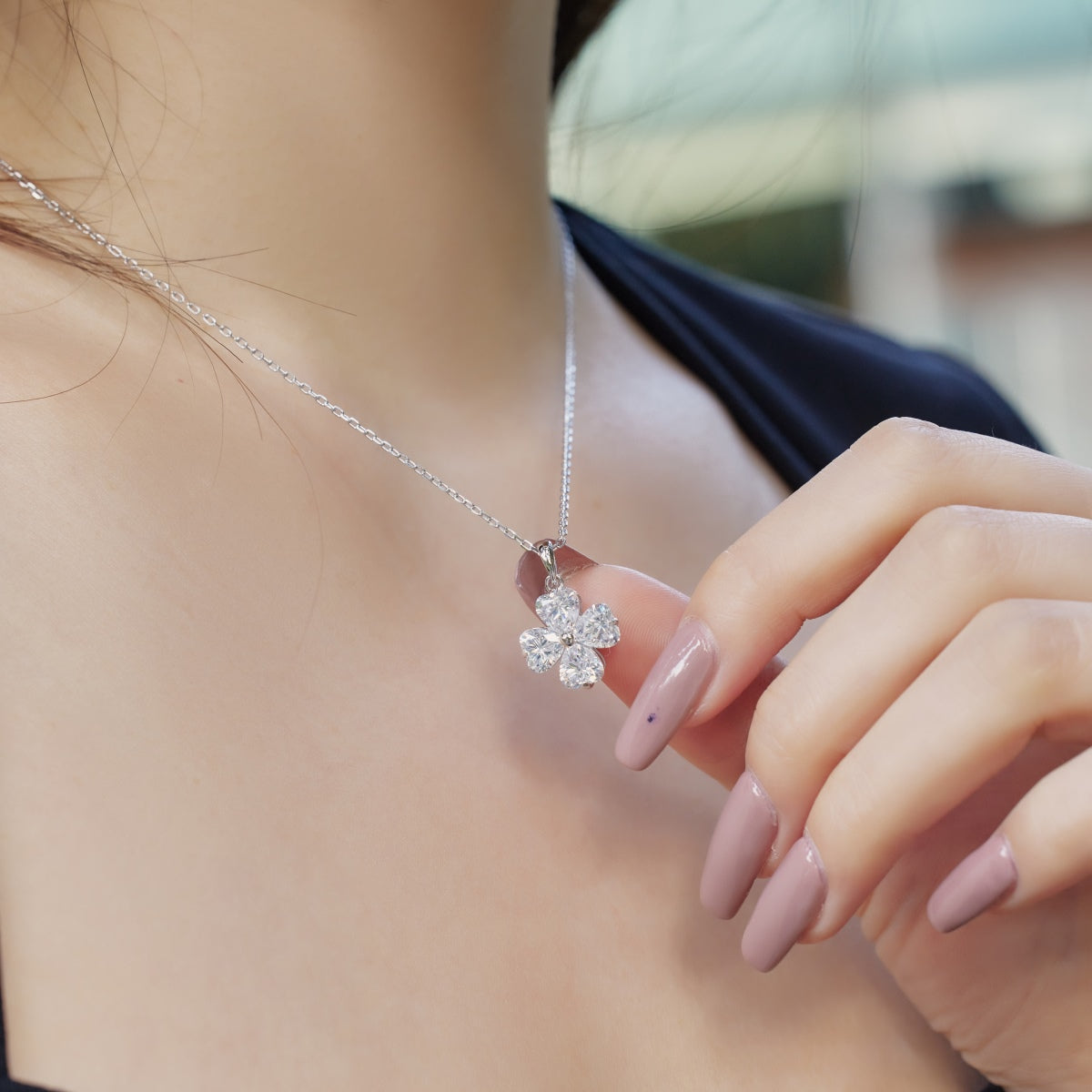 [HOT]Heart-Shaped Four-Leaf Clover Bead Necklace
