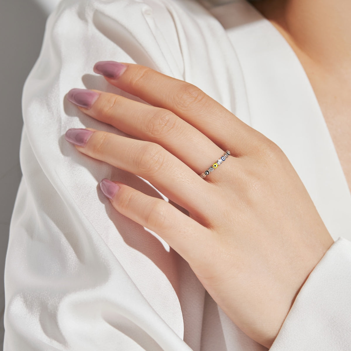 [HOT] Bague ronde vibrante et scintillante pour un usage quotidien