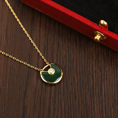 DIANA AMULETTE GOLD MALACHITE NECKLACE