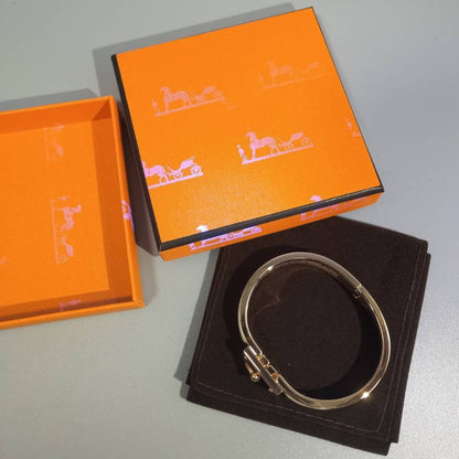 DIANA H CLOUD BLUE BRACELET