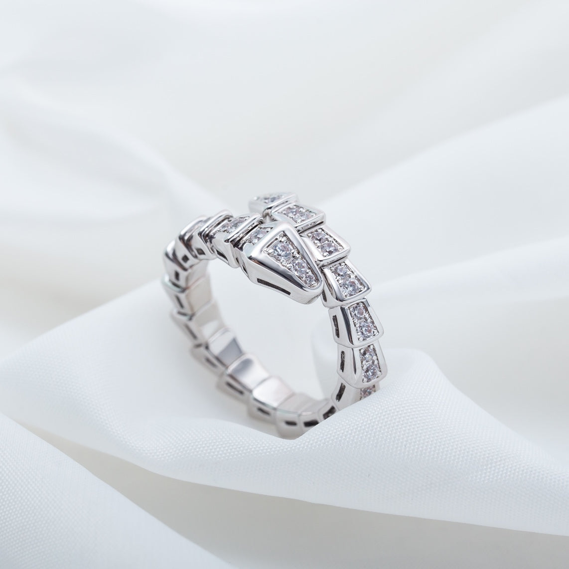 DIANA SERPENTI RING SILVER DIAMOND PAVED 4MM