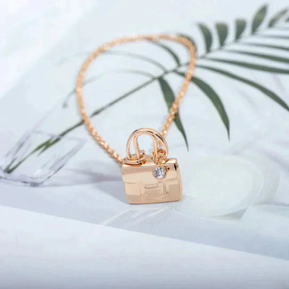 DIANA AMULETTE PEDANT ROSE GOLD NECKLACE