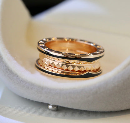 DIANA ZERO 1 GOLD BLACK CERAMIC RING