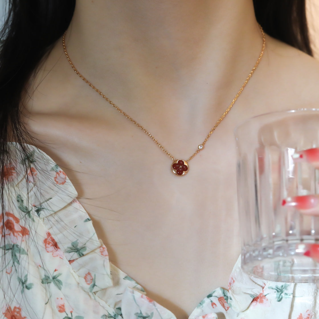 DIANA SUN PEDANT PINK GOLD 1 DIAMOND NECKLACE