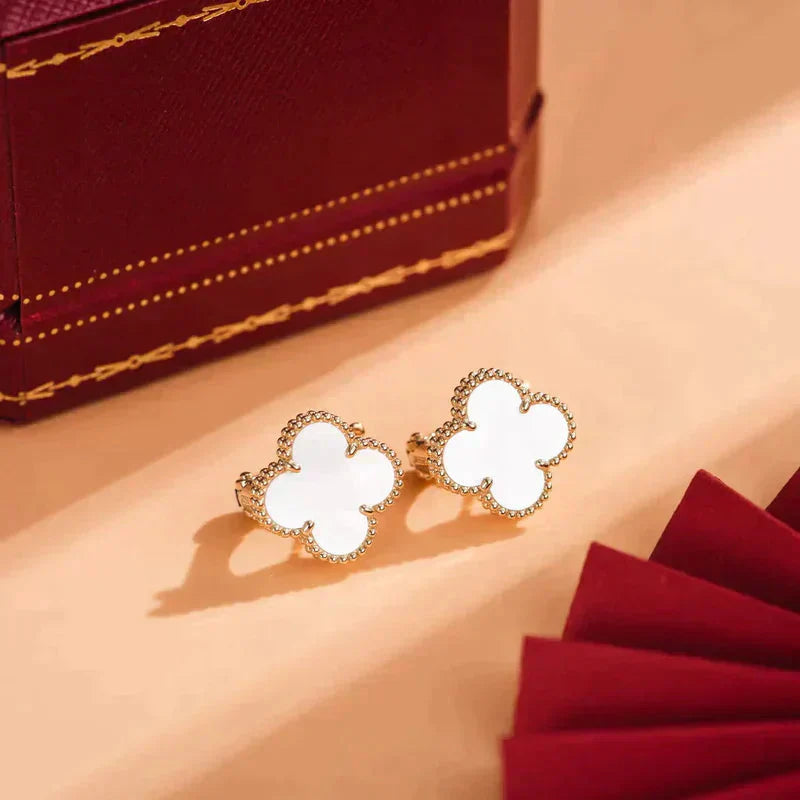DIANA CLOVER MEDIUM 1 MOTIFS  WHITE MOP STUD EARRINGS