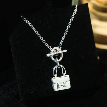 DIANA POP H PEDANT SILVER NECKLACE