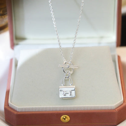 DIANA POP H PEDANT SILVER NECKLACE