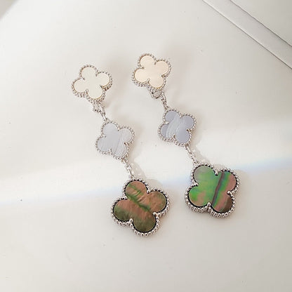 Boucles d'oreilles Diana Clover 3 motifs en calcédoine et nacre foncée en argent