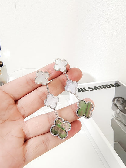 Boucles d'oreilles Diana Clover 3 motifs en calcédoine et nacre foncée en argent