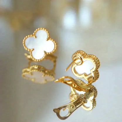 DIANA CLOVER MEDIUM 1 MOTIFS  WHITE MOP STUD EARRINGS