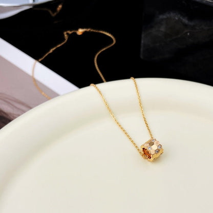 DIANA BEE MINI PEDANT DIAMOND NECKLACE