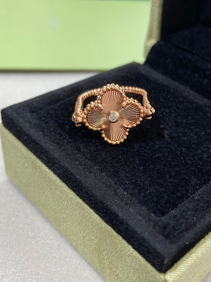 BAGUE EN OR ROSE RIVERSIBLE DIANA CLOVER