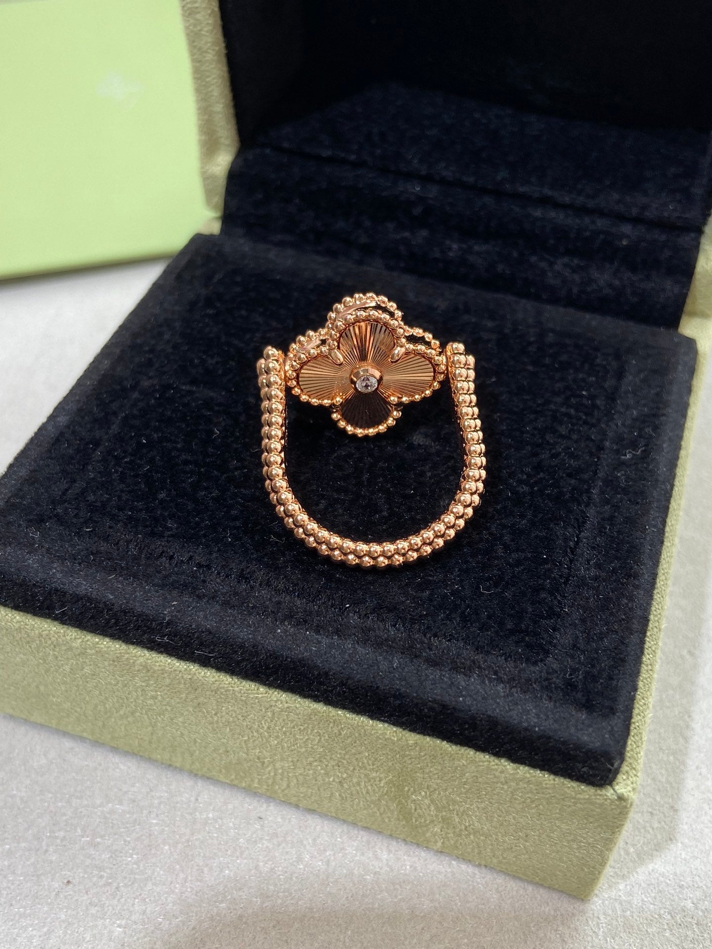 BAGUE EN OR ROSE RIVERSIBLE DIANA CLOVER
