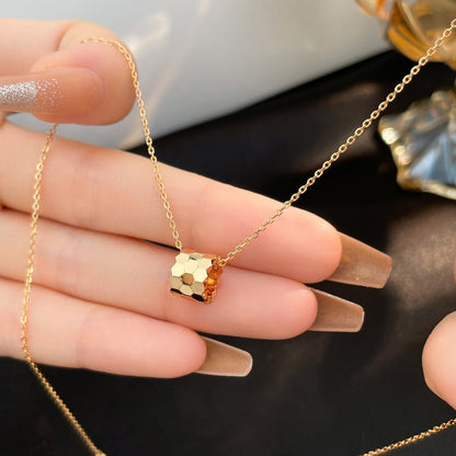 DIANA BEE MINI NECKLACE