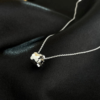 DIANA BEE MINI NECKLACE