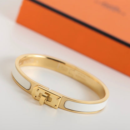 DIANA HM KELLY WHITE BRACELET