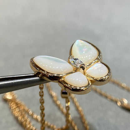 DIANA BUTTERFLY MOP DIAMOND NECKLACE