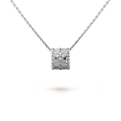 Collier pendentif en argent et diamants Diana Perlee 