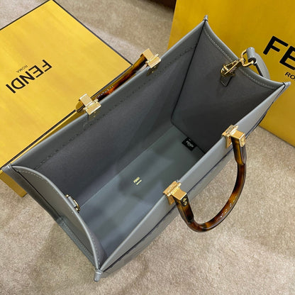 SHINE LARGE 35 TOTE IN SHADOW GREY CALFSKIN