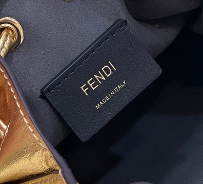MON TRESOR 18 IN GOLD METALLIC CALFSKIN