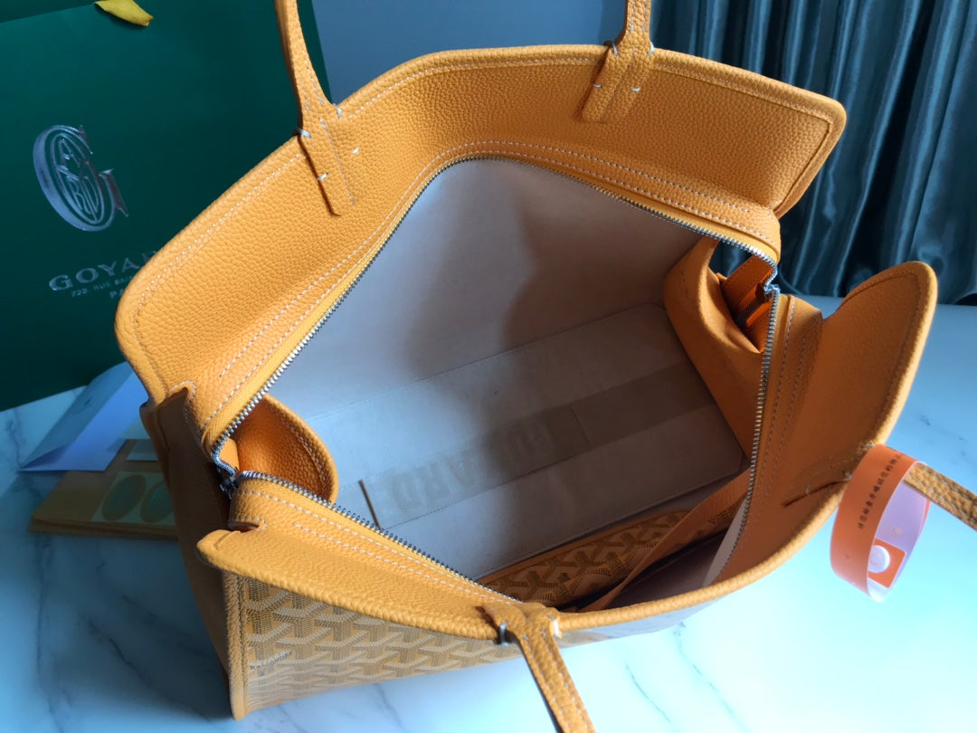 HARDY PM BAG 40 IN YELLOW GOYARDINE CANVAS AND TAURILLON LEATHER TRIM