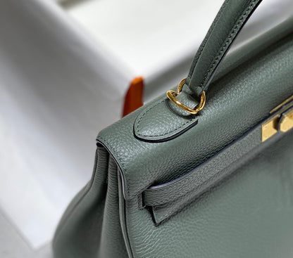 HM KELLY 28CM DARK GREY TOGO GOLD HARDWARE