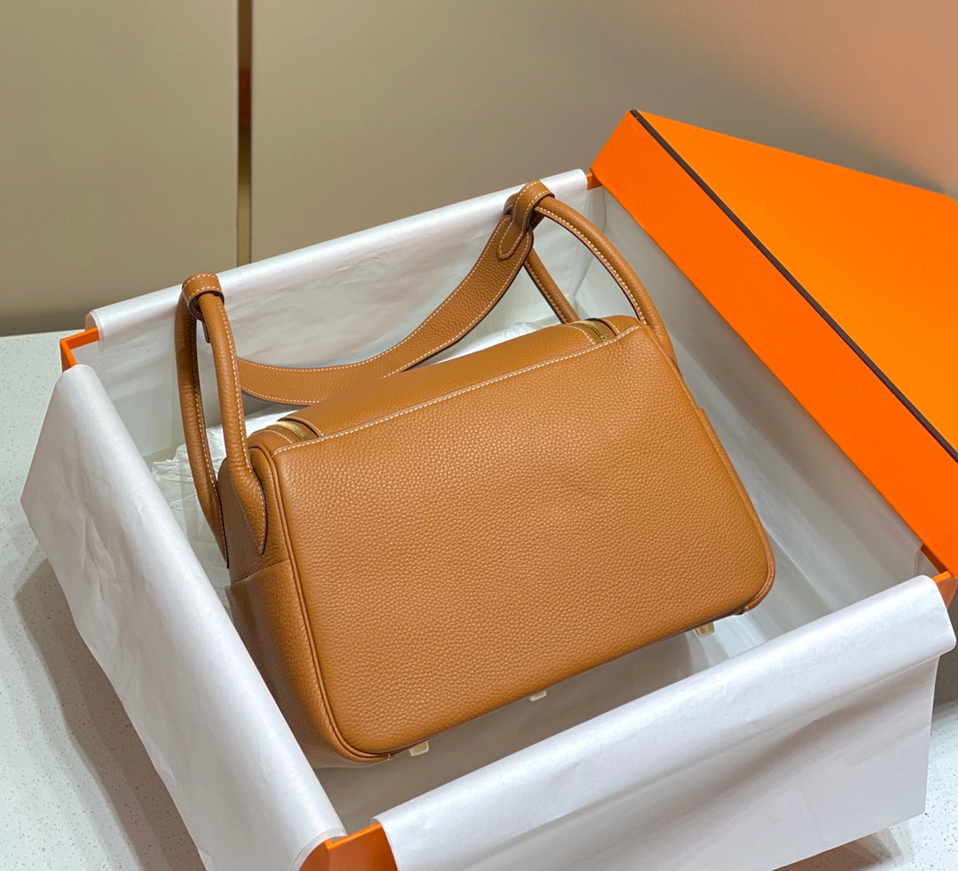 HM LINDY 26 BAG ORANGE TAURILLON CLEMENCE LEATHER