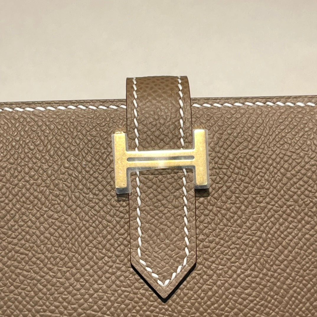 HM MINI BEARN WALLET 10.5 ETOUPE EPSOM GOLD HARDWARE
