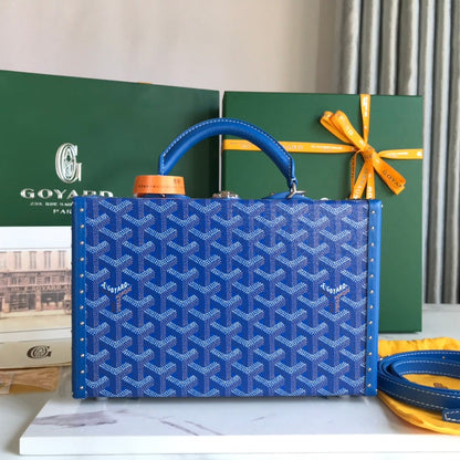 GRAND H?TEL TRUNK BAG 24 IN BLUE GOYARDINE CANVAS AND CALFSKIN