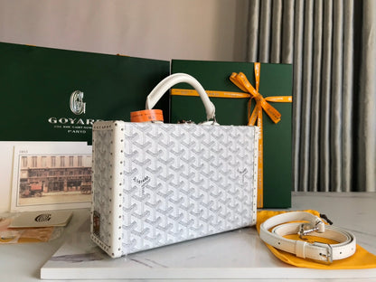 GRAND H?TEL TRUNK BAG 24 IN WHITE GOYARDINE CANVAS AND CALFSKIN