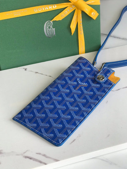 MONTMARTRE GM CASE 18 IN SAPPHIRE BLUE GOYARDINE CANVAS