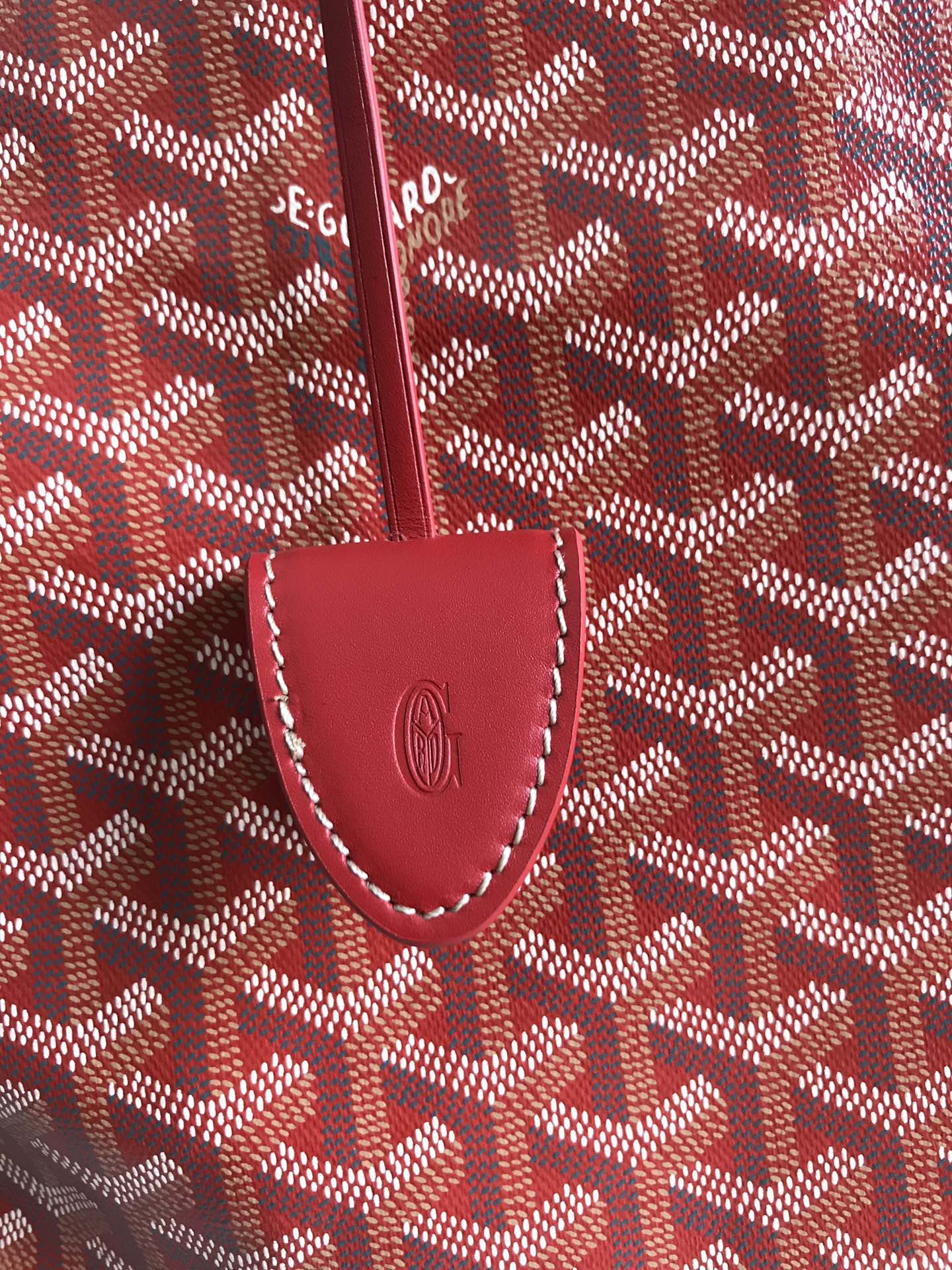 BELLECHASSE BIAUDE PM BAG 36 IN CLASSIC RED GOYARDINE CANVAS AND CALFSKIN TRIM