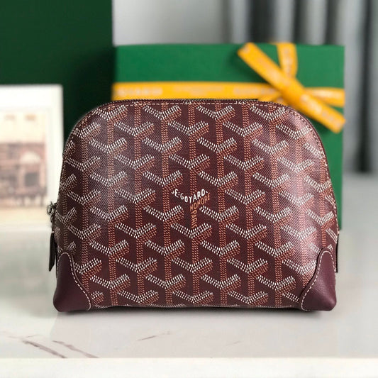 VEND?ME COSMETIC POUCH 17 IN WINE RED GOYARDINE CANVAS AND CALFSKIN TRIM