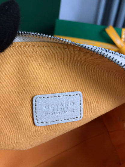 VEND?ME COSMETIC POUCH 17 IN WHITE GOYARDINE CANVAS AND CALFSKIN TRIM