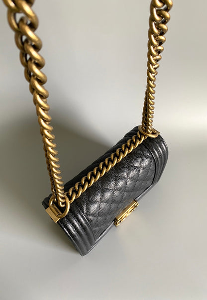 SMALL BOY BAG 20 IN BLACK LAMBSKIN GOLD HARDWARE