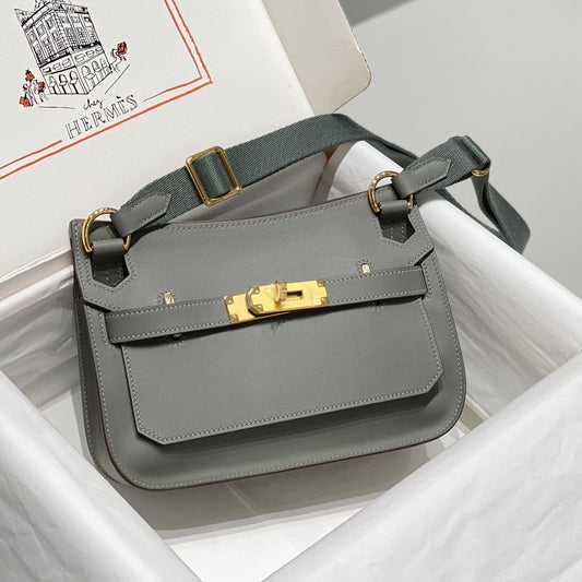 HM JYPSI¨¨RE MINI 23 SAGE CALFSKIN GOLD HARDWARE