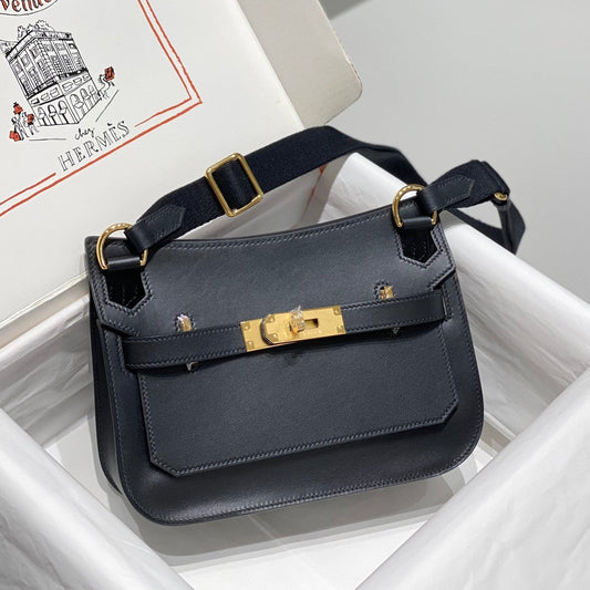 HM JYPSI¨¨RE MINI 23 BLACK CALFSKIN GOLD HARDWARE