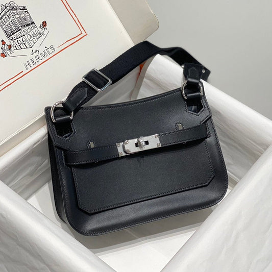 HM JYPSI¨¨RE MINI 23 BLACK CALFSKIN SILVER HARDWARE