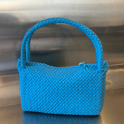 TOSCA 27 BAG IN AZURE BLUE CALFSKIN