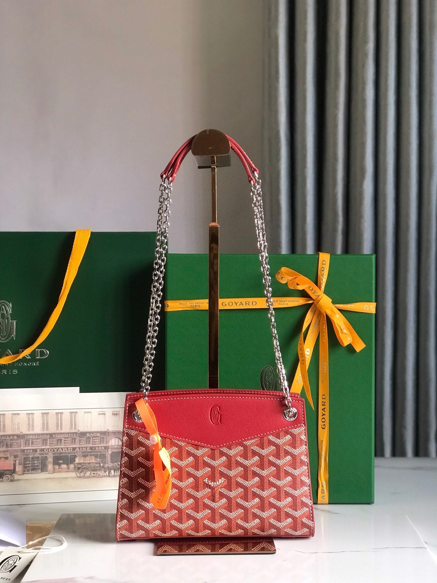 ROUETTE STRUCTUR¨¦ MINI BAG 21 IN CLASSIC RED GOYARDINE CANVAS AND CALFSKIN