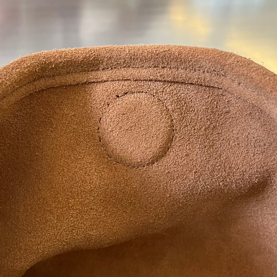 LARGE HOP 54 IN RUSSET BROWN LAMBSKIN