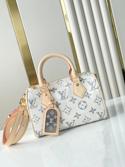 SPEEDY BANDOULI¨¨RE 20 IN WHITE MONOGRAM JACQUARD FABRIC AND BEIGE CALFSKIN TRIM