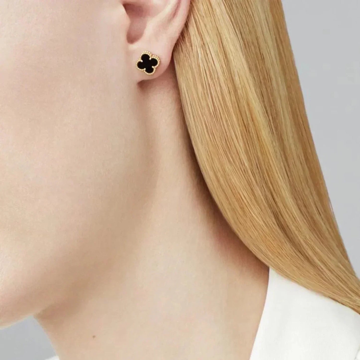 DIANA CLOVER MINI 9.5MM BLACK MOP EARRINGS