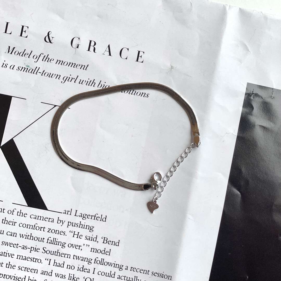 [HOT] Collier à chaîne plate en os de serpent
