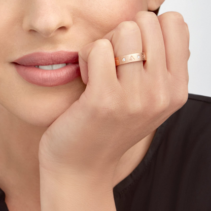 DIANA ZERO 1 ESSENTIAL PINK GOLD BAND WITH DIAMONDS RING