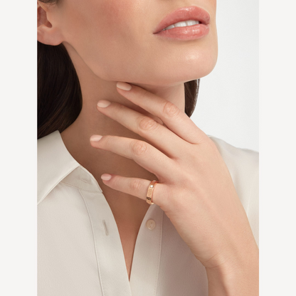 DIANA ZERO 1 ESSENTIAL WITH A DIAMOD RING